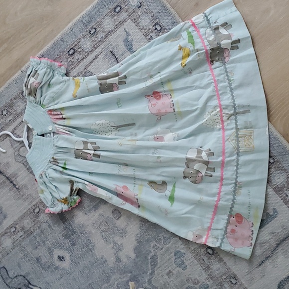 Lil Cactus Girls Smocked Farm Dress Cows, Pigs, Chickens Sz4T - Picture 6 of 7